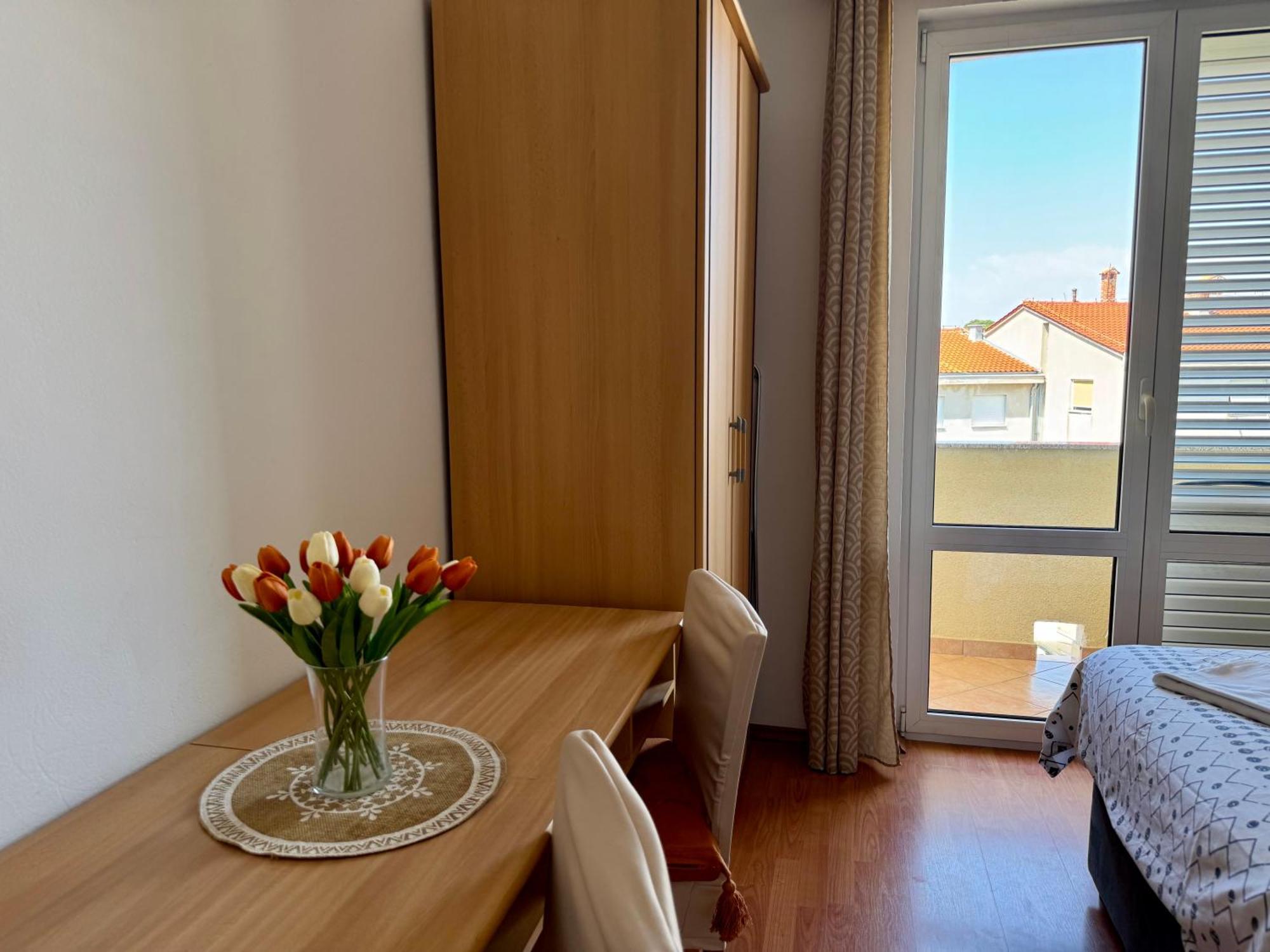 Apartments Maricic Banjol Bagian luar foto