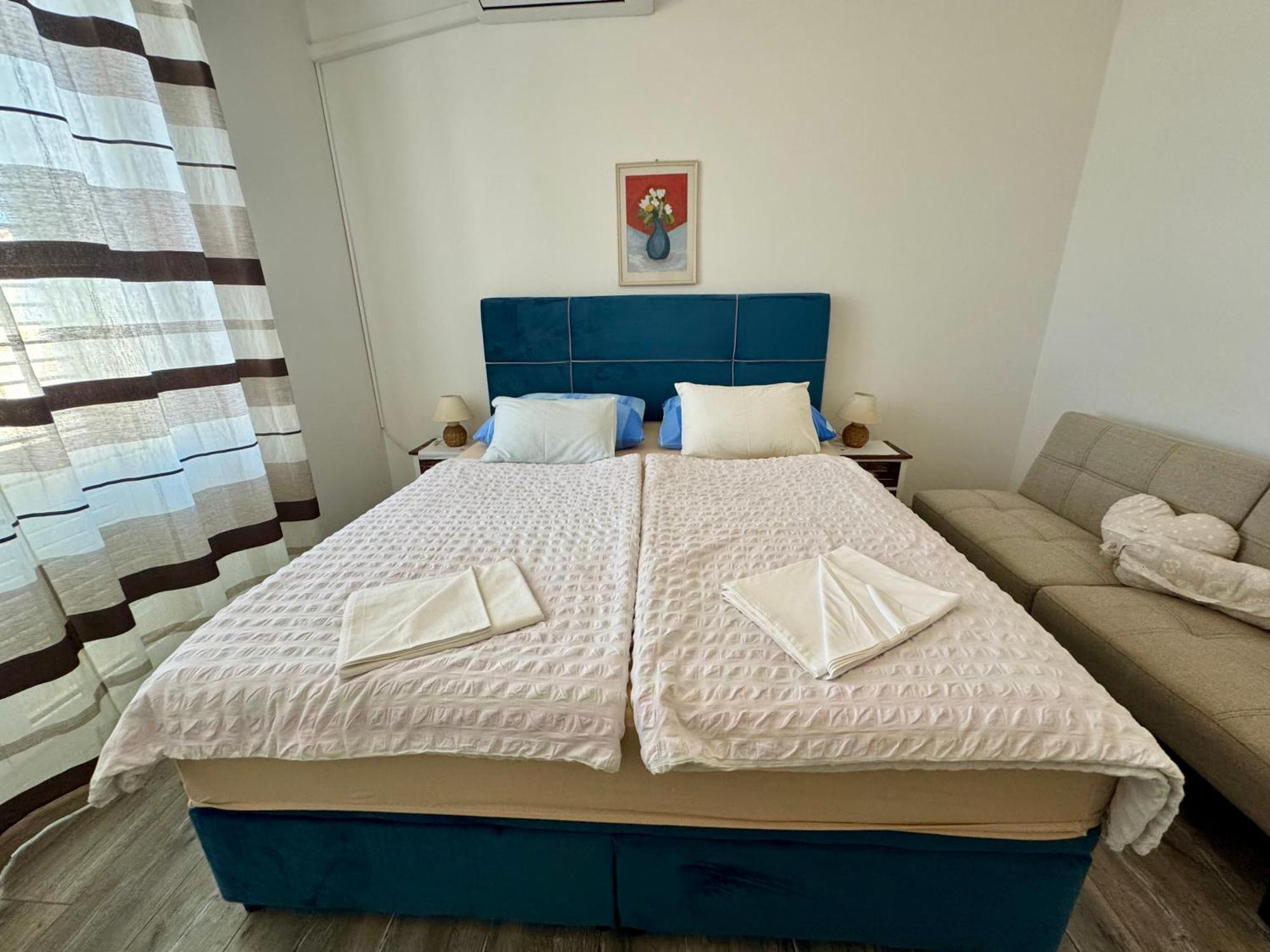 Apartments Maricic Banjol Bagian luar foto