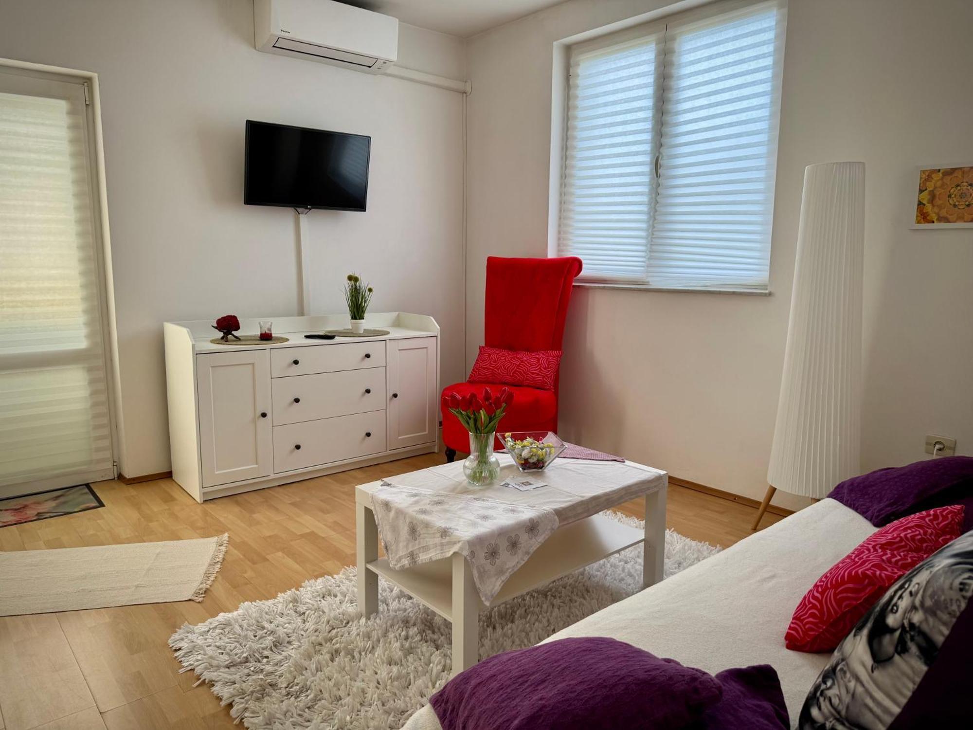 Apartments Maricic Banjol Bagian luar foto